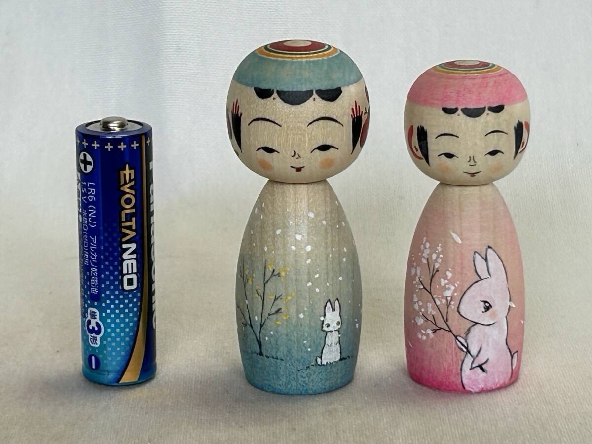 Traditional Kokeshi Dolls, Yajiro Style, by Yusuke Sato (Pair 6.0cm/6.5cm)