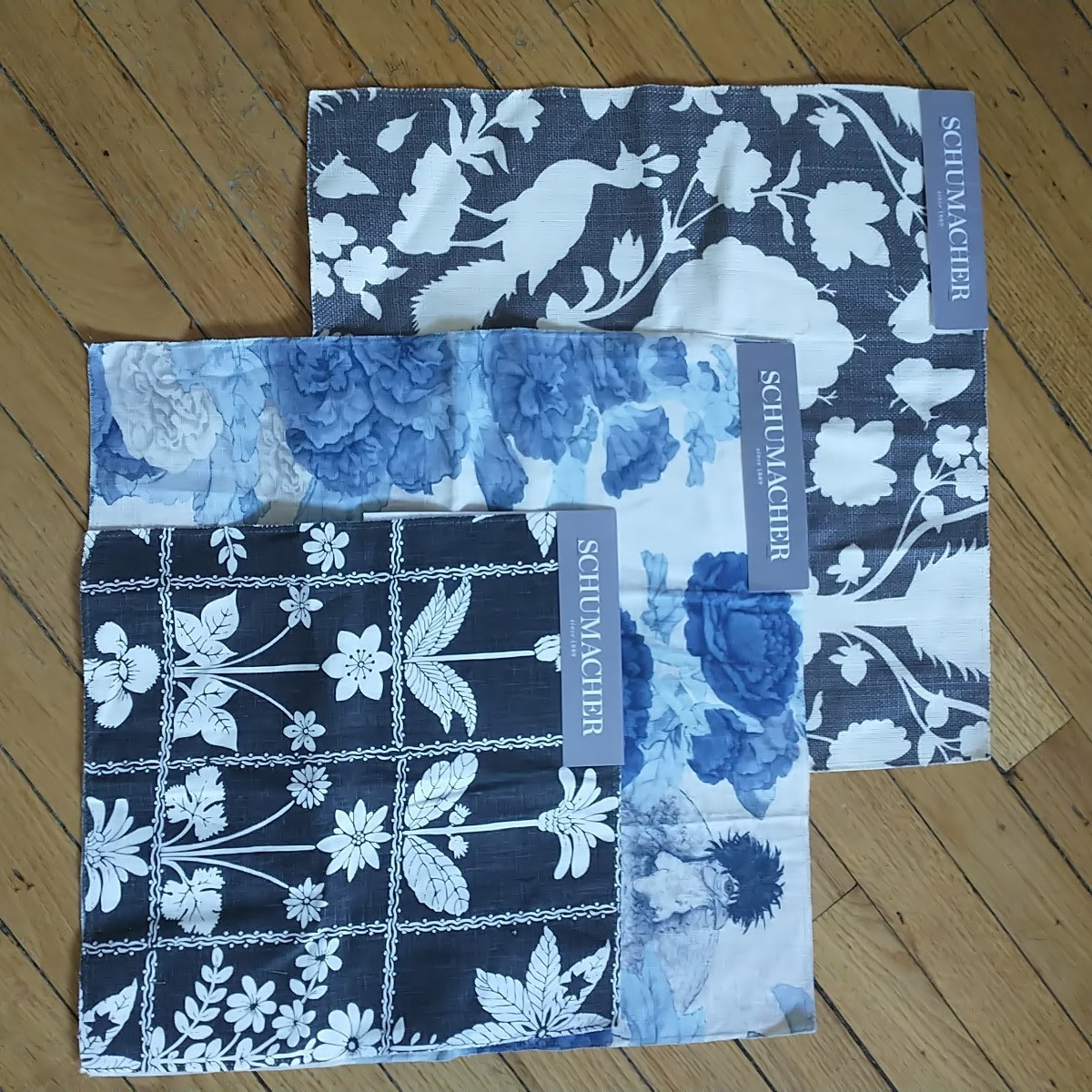 New SCHUMACHER Fabric Samples 100% Linen Floral Bird Square Lot Of 3 New SCHUMACHER Fabric Samples 100% Linen Floral Bird Square Lot Of 3