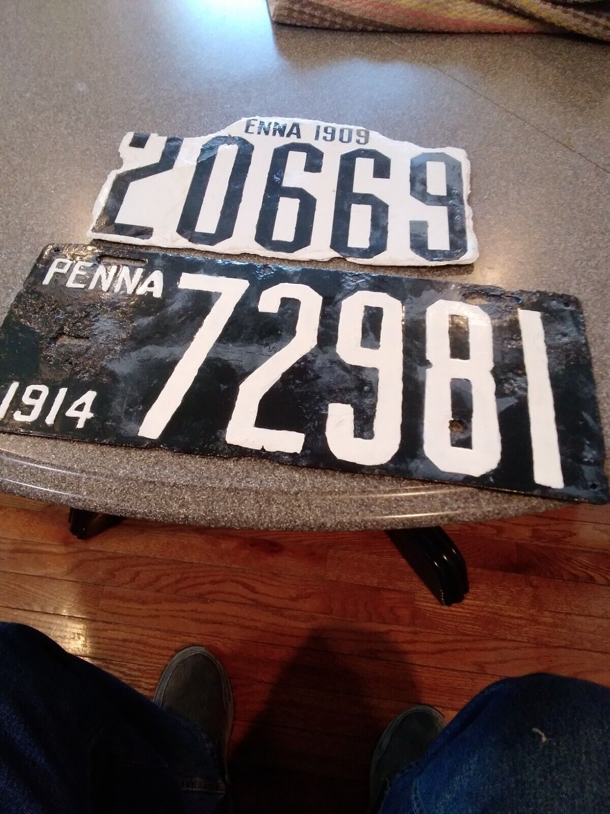 1909 & 1914 PENNSYLVANIA license plates  20669 &72981