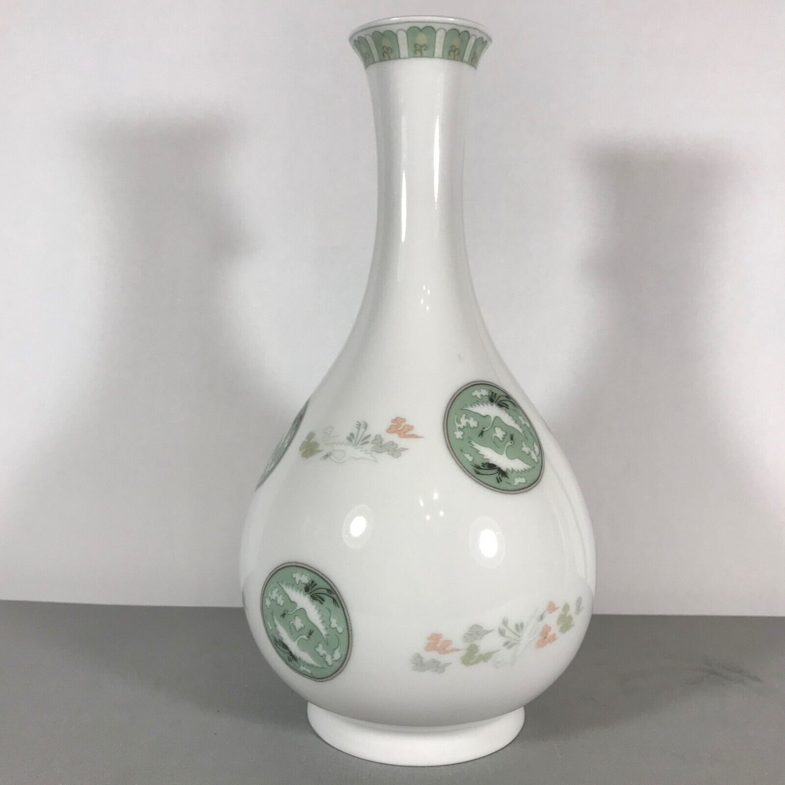 Haeng Nam Sa Snow Bone China Korean 10 in Bulbous Long Neck Vase