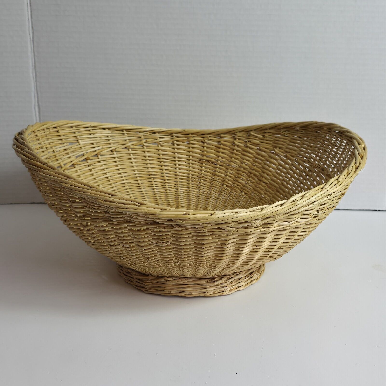 Large Oval Woven Wicker Fruit Bread Basket Pedestal Footed Farmhouse Cottagecore