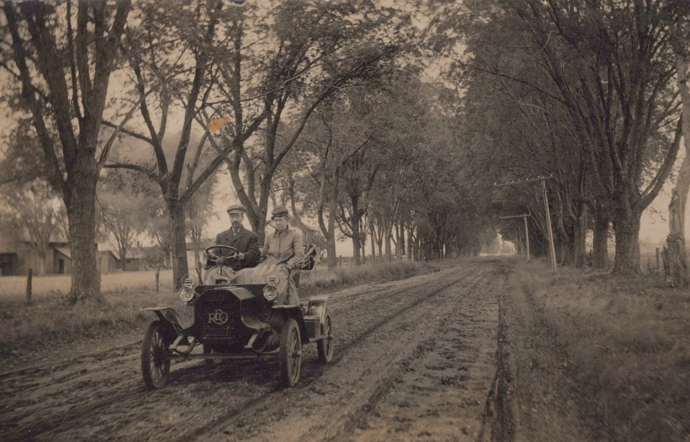 REO Runabout Brass Era Auto Eau Claire WI RARE 1908 - RPPC Photo Postcard