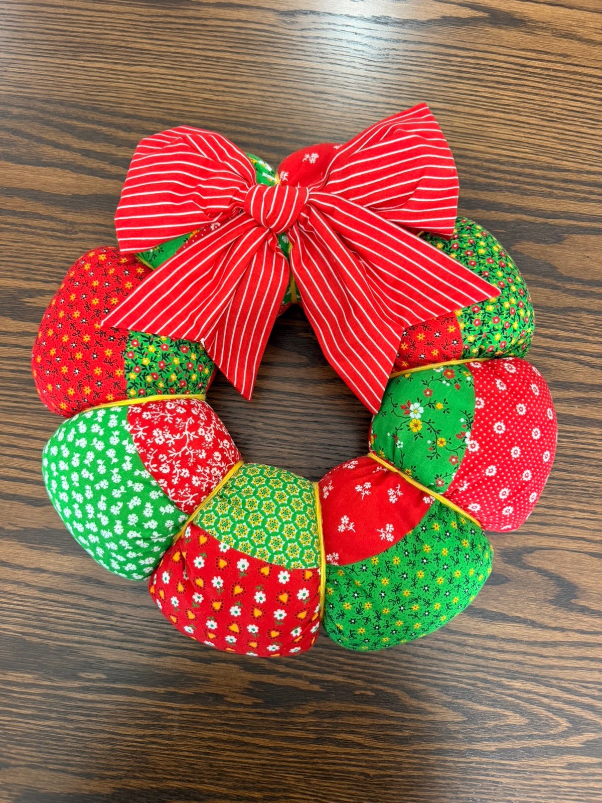 Vintage 70s Christmas Wreath Quilted Stuffed Fabric Handmade Retro Decor Vintage 70s Christmas Wreath Quilted Stuffed Fabric Handmade Retro Decor