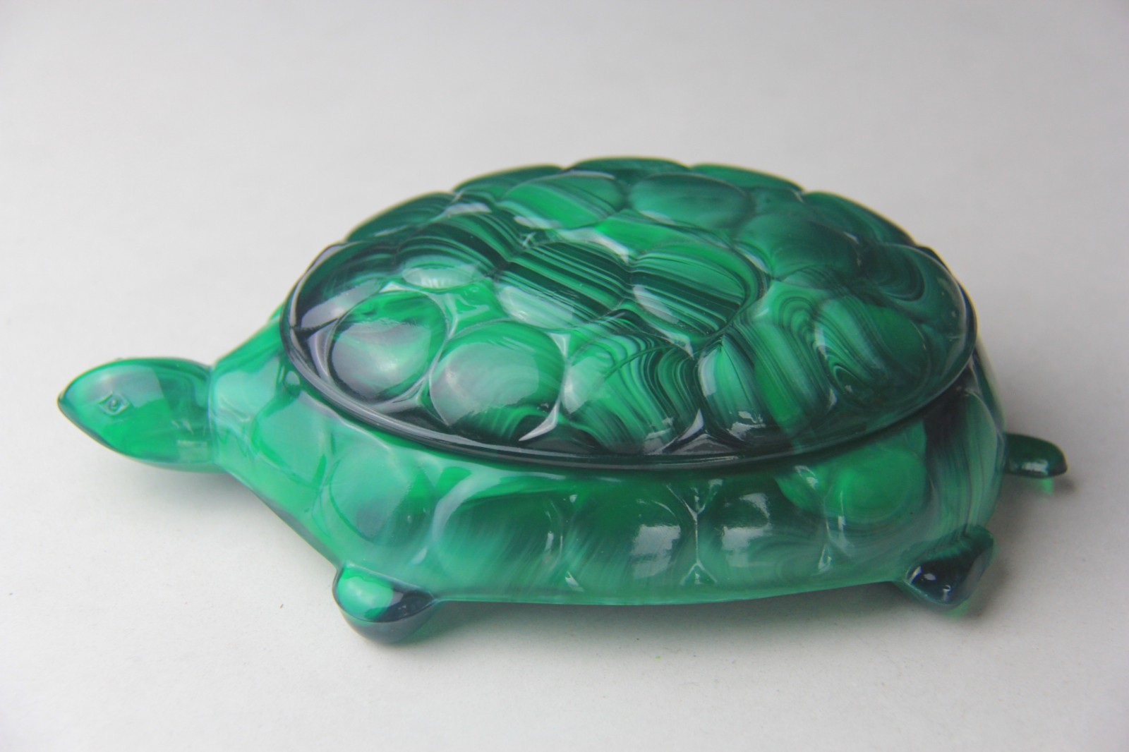 Westmoreland Green Slag Glass Thousand Eye Turtle Trinket /Candy Dish Rare