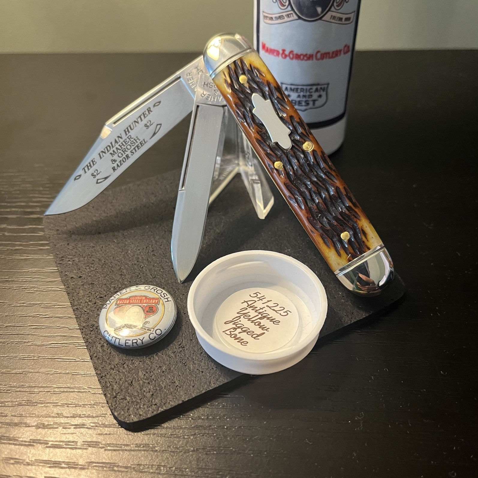 Maher & Grosh Indian Hunter GEC 54 Stockpen Jack Antique Yellow Jigged Bone