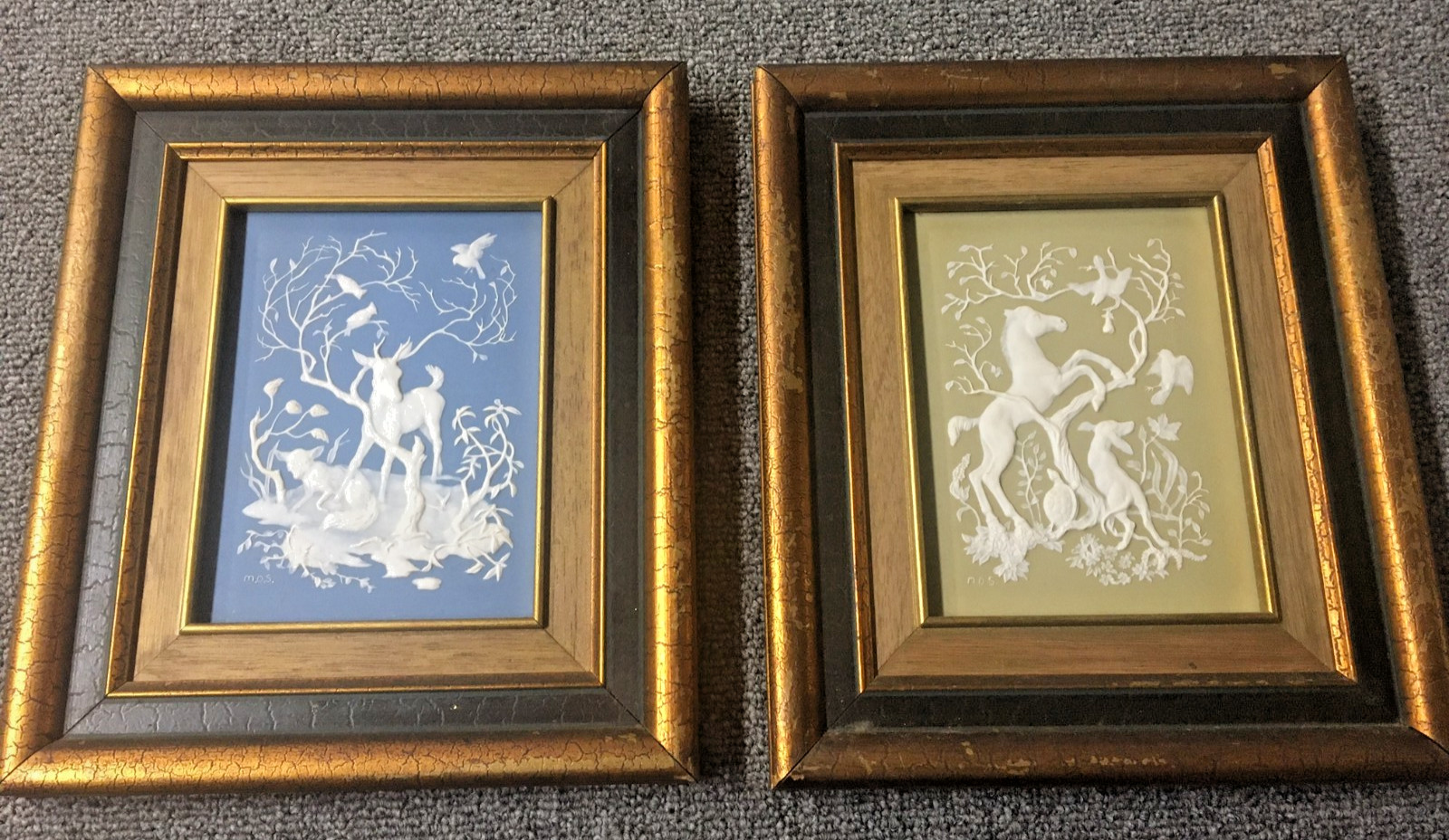 ANTIQUE VINTAGE PAIR WOOD FRAMED CERAMIC TILE WEDGEWOOD LOOK WOODLAND ANIMALS