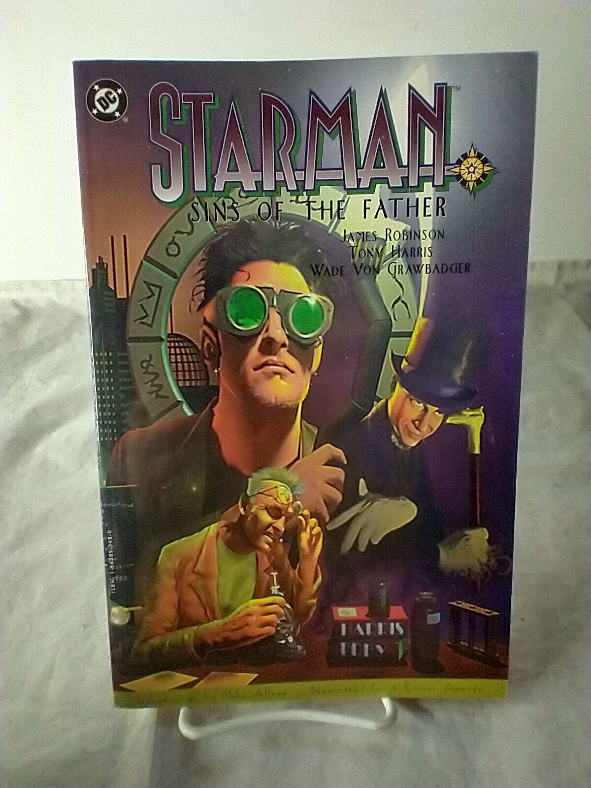 Starman Volume 1 : Sins of the Father Trade Paperback DC Comics