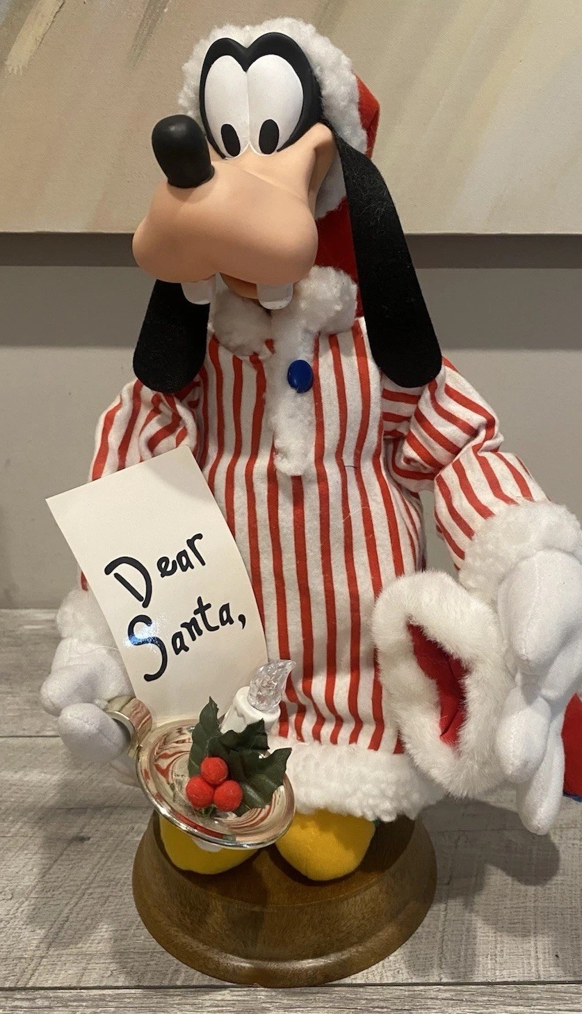 Disney Santa’s Best Christmas Holiday Animated Goofy in Pajamas W/ Light - Works