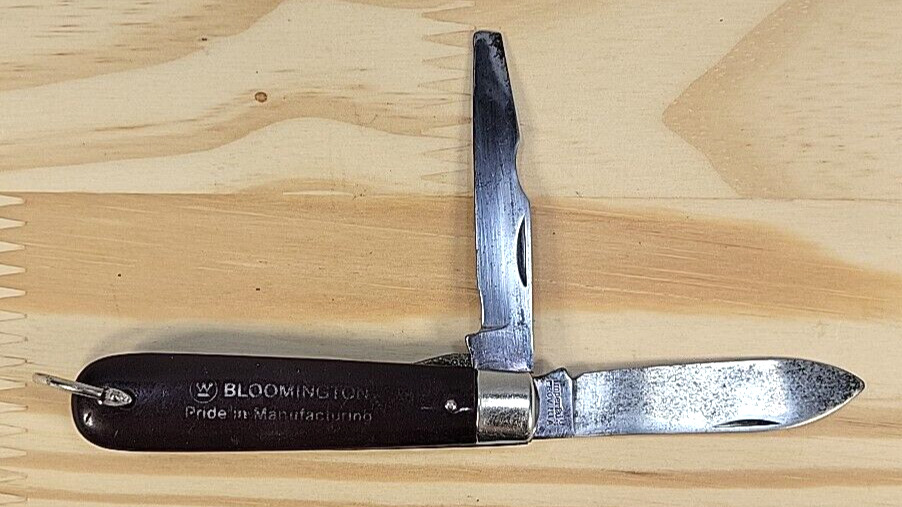 Vintage Imperial  Prov. RI Electricians Folding Pocket Knife USA,