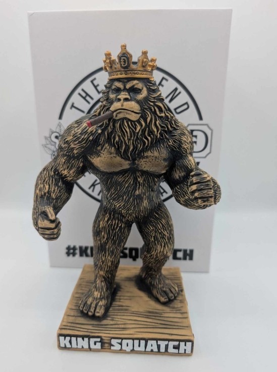 Dunbarton Tobacco & Trust King Squatch Sakasquatch Statue New in Box