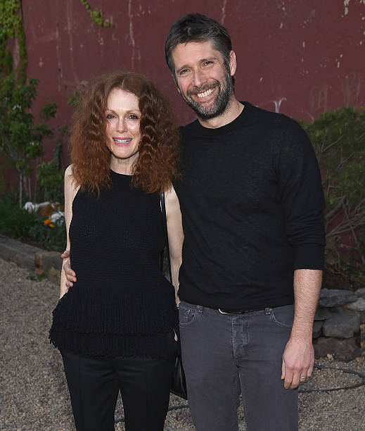 Julianne Moore Bart Freundlich at the Original Music Workshop Spri - Old Photo Julianne Moore Bart Freundlich at the Original Music Workshop Spri - Old Photo
