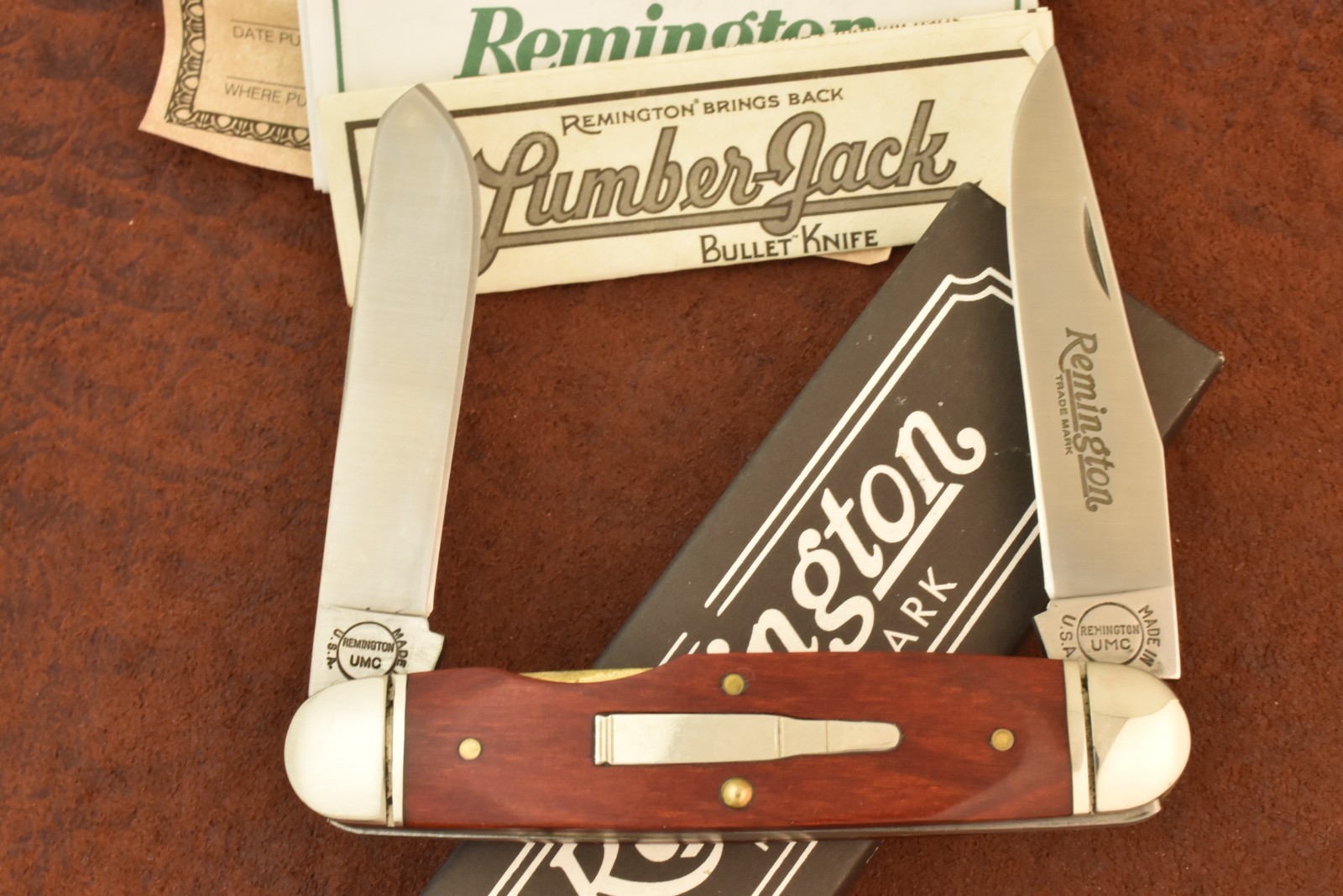 REMINGTON UMC MADE IN USA WOOD BULLET MUSKRAT MOOSE KNIFE R4468 1997 NICE