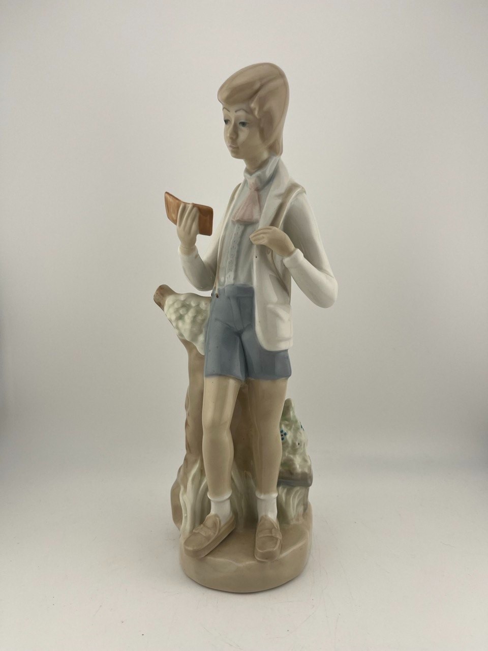 Vintage CASADES Spain Porcelain School Boy Reading Book Figurine 9.8\