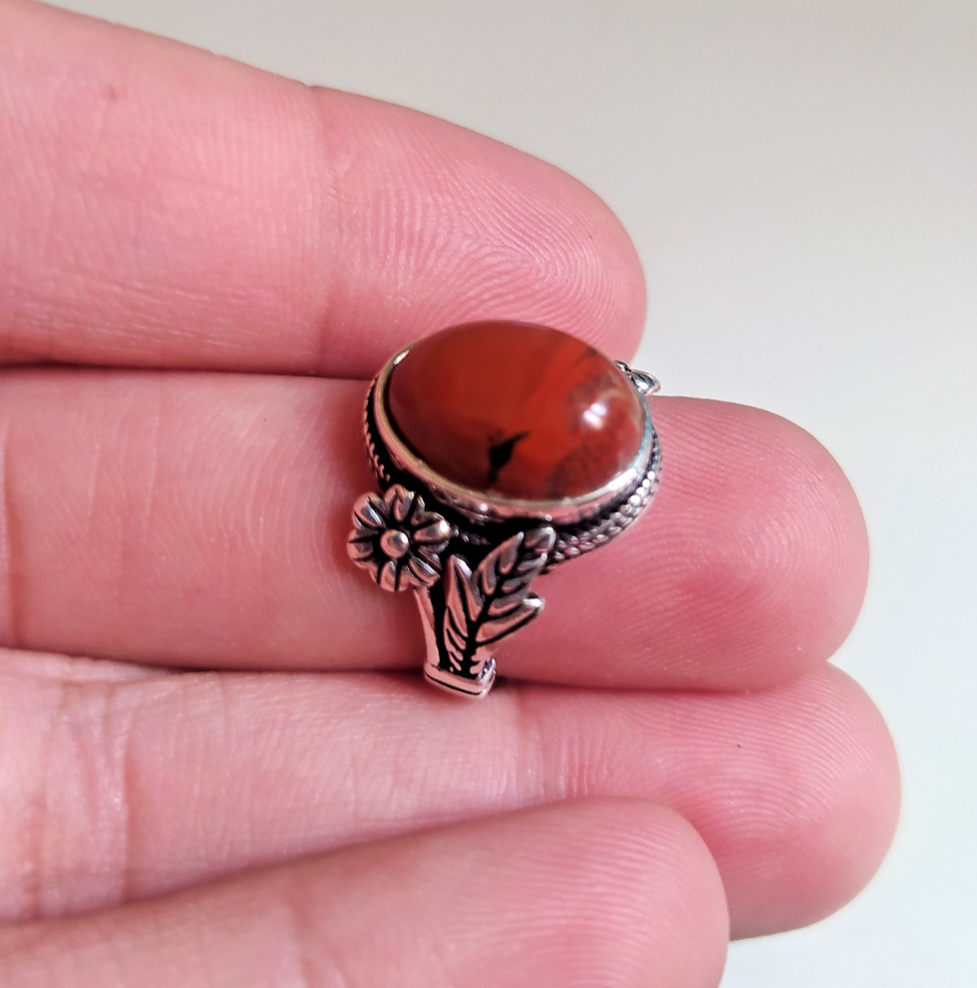 Ancient Vintage Victorian Ring Sterling Silver Engraved red Jasper Stone Size 8