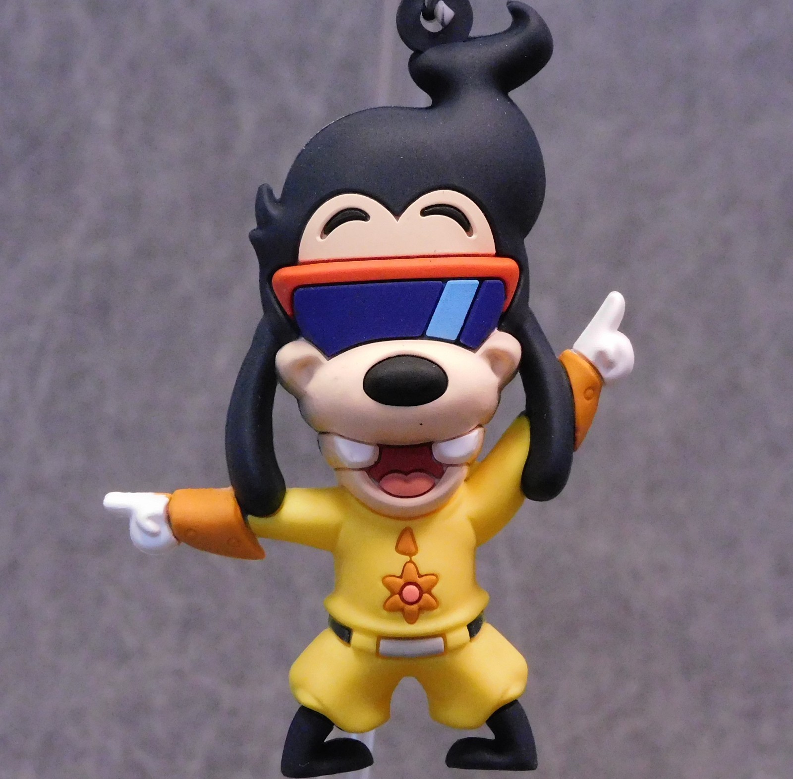 Goofy Movie NEW * Max Clip - Chase * Blind Bag Series 74 Key Chain Monogram