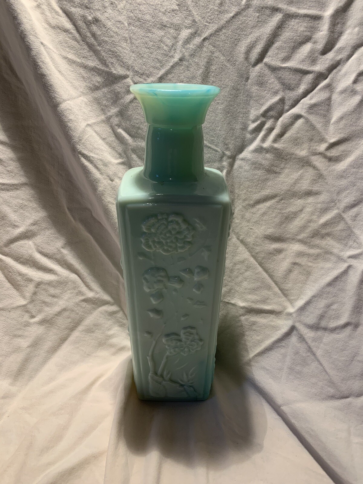 Vtg 1972 Jim Beam Jade Jadeite Mint Green Milk Glass Liquor Decanter Bottle
