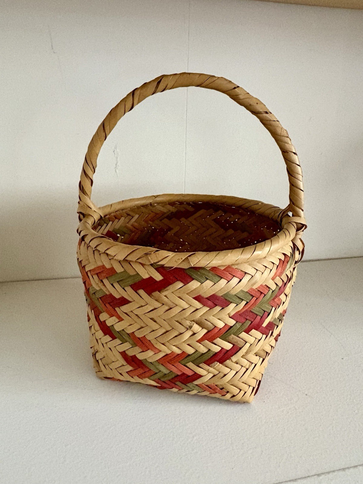 Mississippi Choctaw Indians Vintage Handcrafted Egg Basket 10”x6”