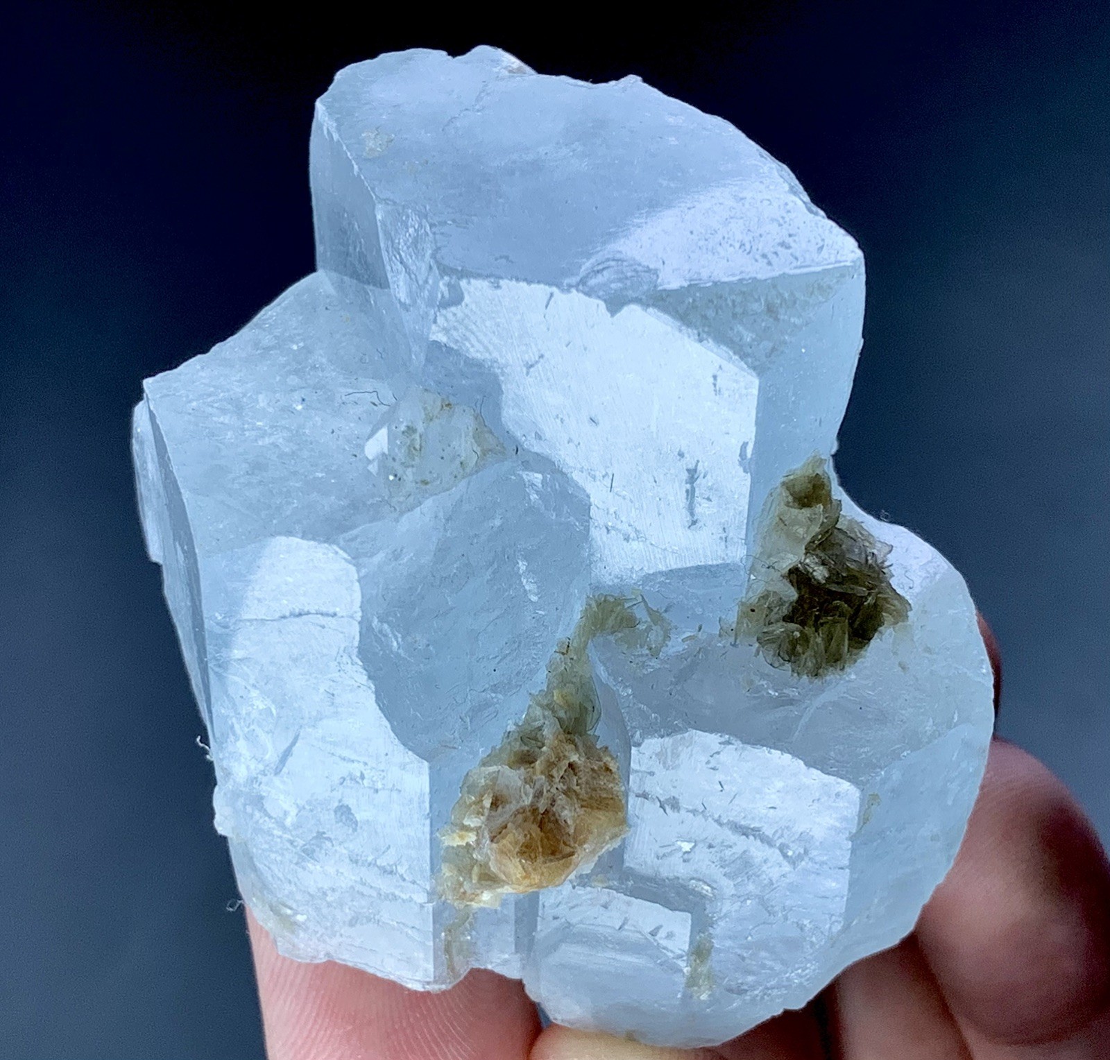 Stepwise Aquamarine Crystal From Skardu Pakistan 570 Carat