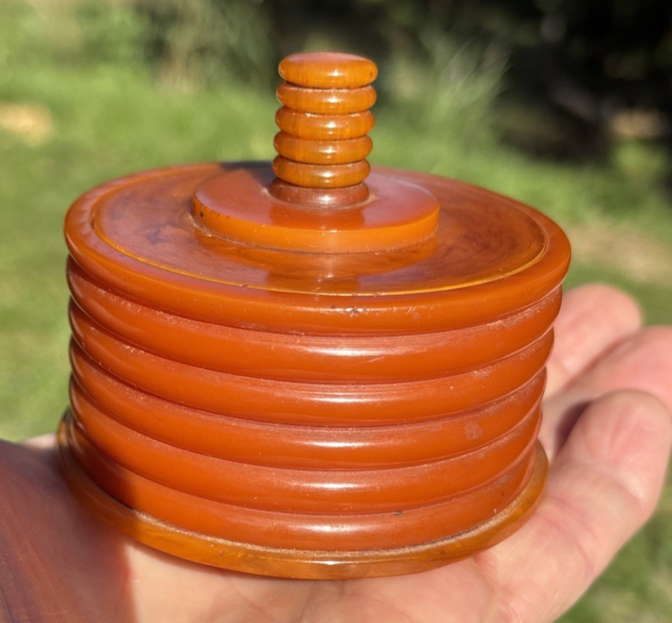 Vintage Butterscotch Bakelite Round Canister w/Lid, Rare, No Comp 3.25” x 2.50\ Vintage Butterscotch Bakelite Round Canister w/Lid, Rare, No Comp 3.25” x 2.50\