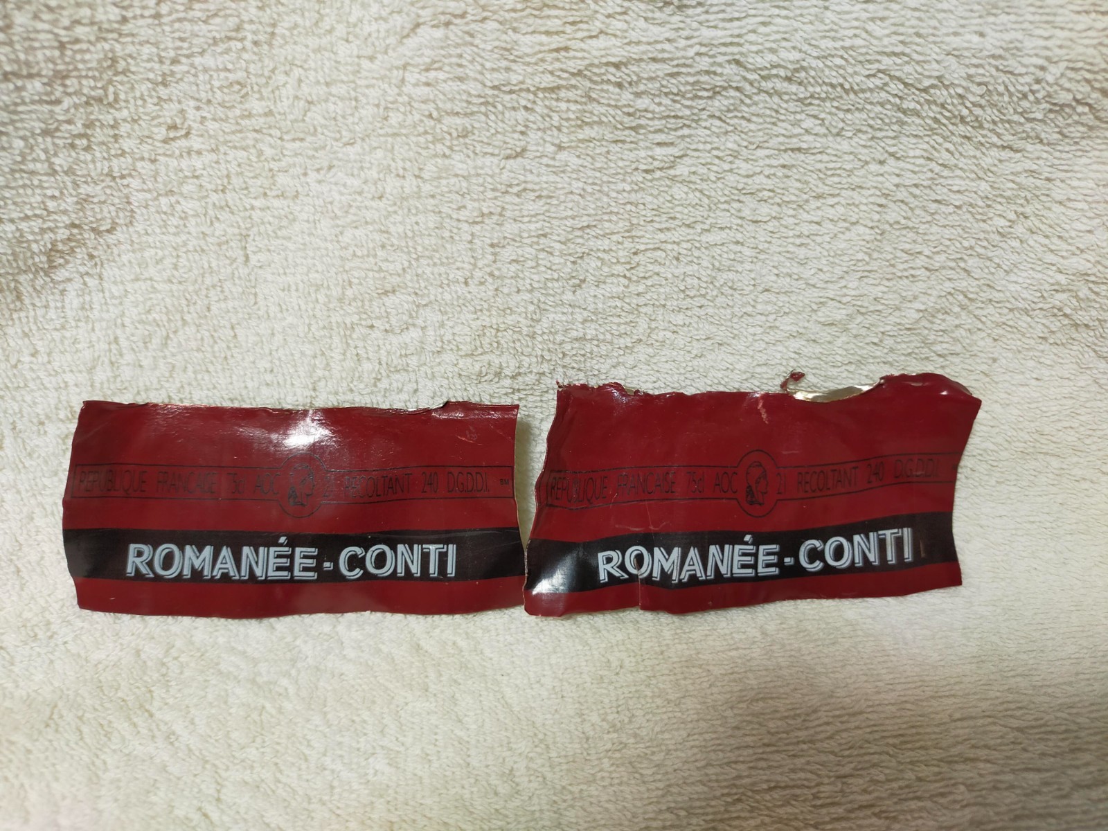 DRC Romanee Conti Wine Capsule Top Foil Set of 2 From Japan