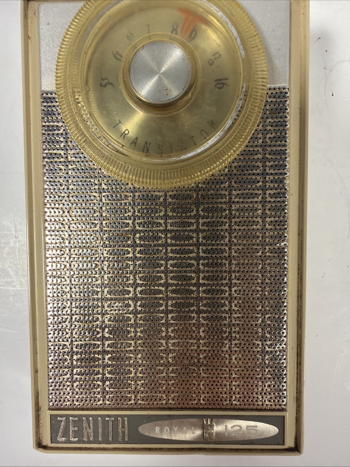 Vintage Rare Beige Zenith Royal 125 All Transistor Portable Radio Working Great Vintage Rare Beige Zenith Royal 125 All Transistor Portable Radio Working Great