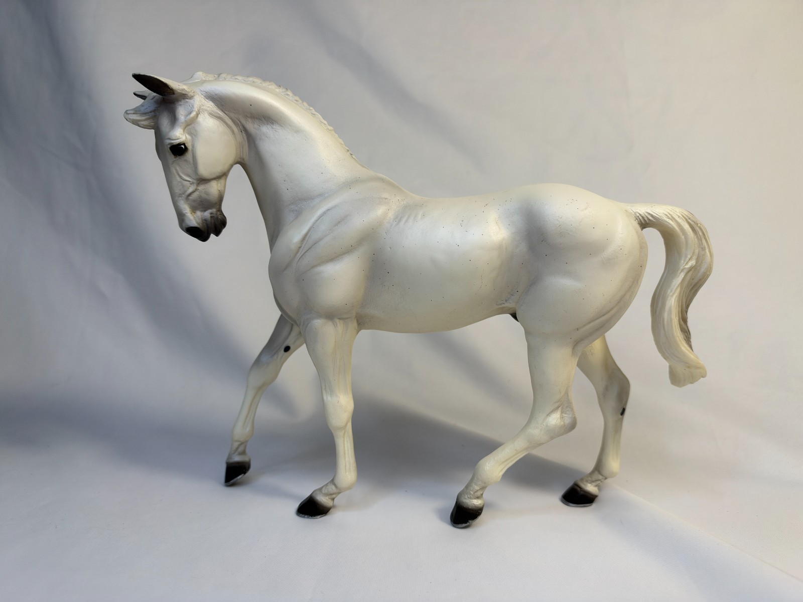 Breyer Milton #1232 Show Jumping Warmblood Big Ben Gray Model Horse 
