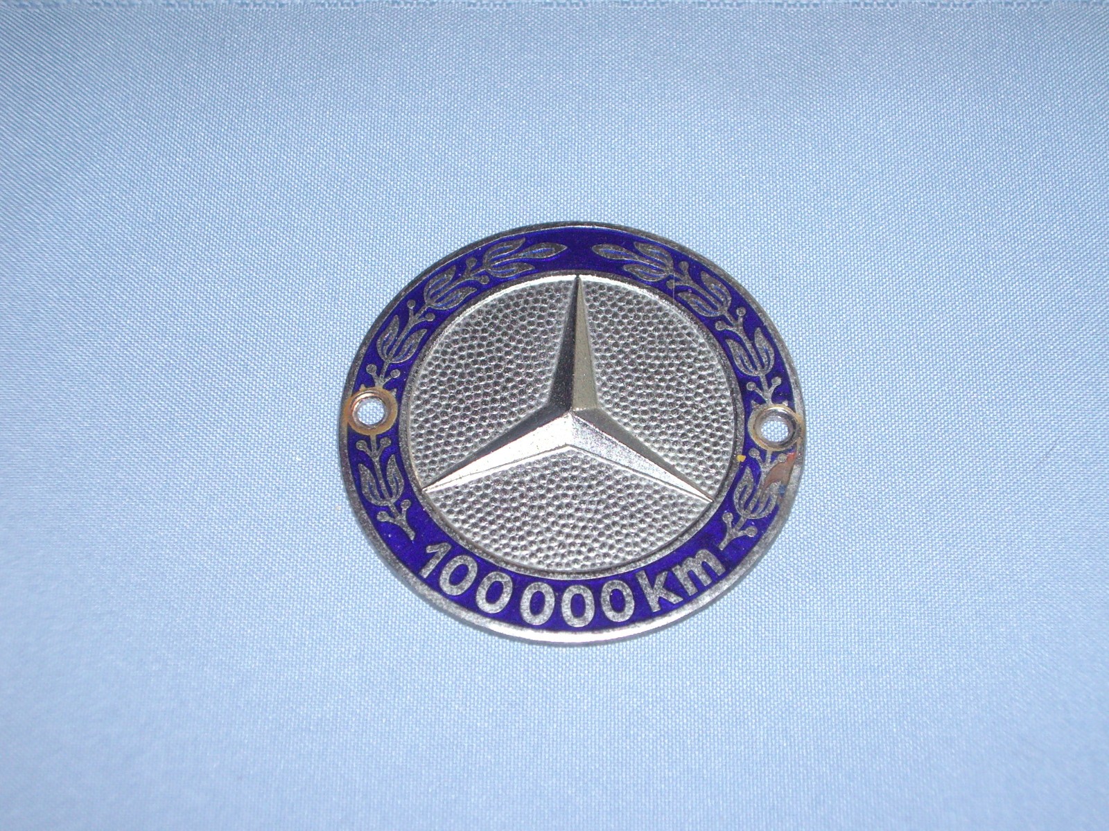 Vintage Original Mercedes Benz 100,000 High Mileage Enamel Auto Grill Badge Vintage Original Mercedes Benz 100,000 High Mileage Enamel Auto Grill Badge