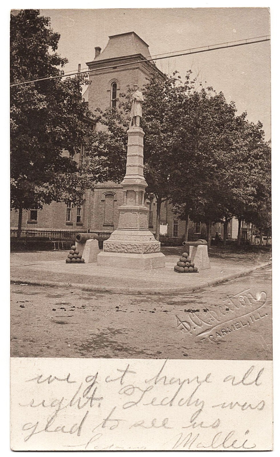 real photo Mount Mt Carmel IL - Civil War Monument mailed 1906 antique pc RPPC