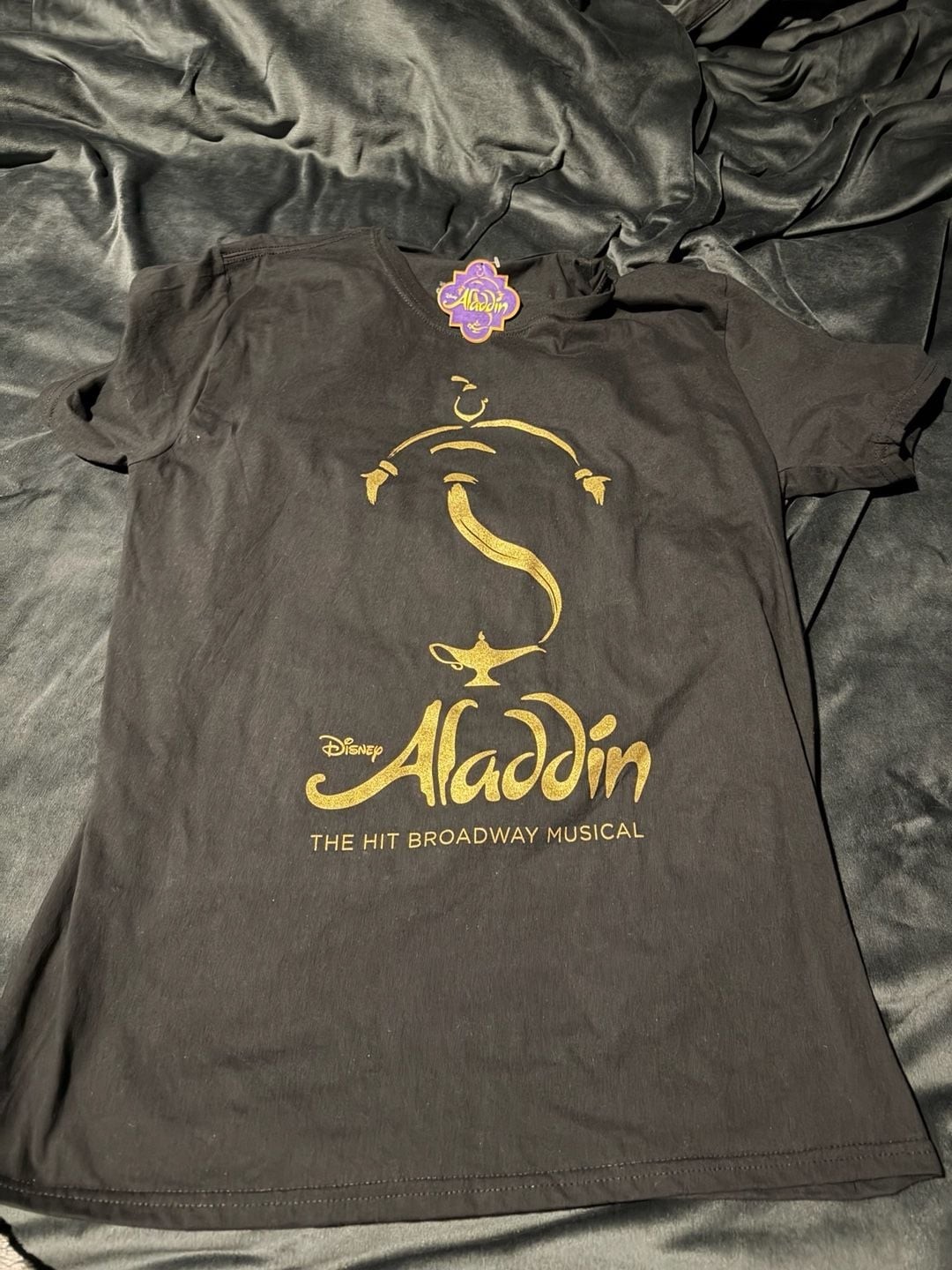 NWT Disney Aladdin The Hit Broadway Musical Graphic T-Shirt Black Gold Size L