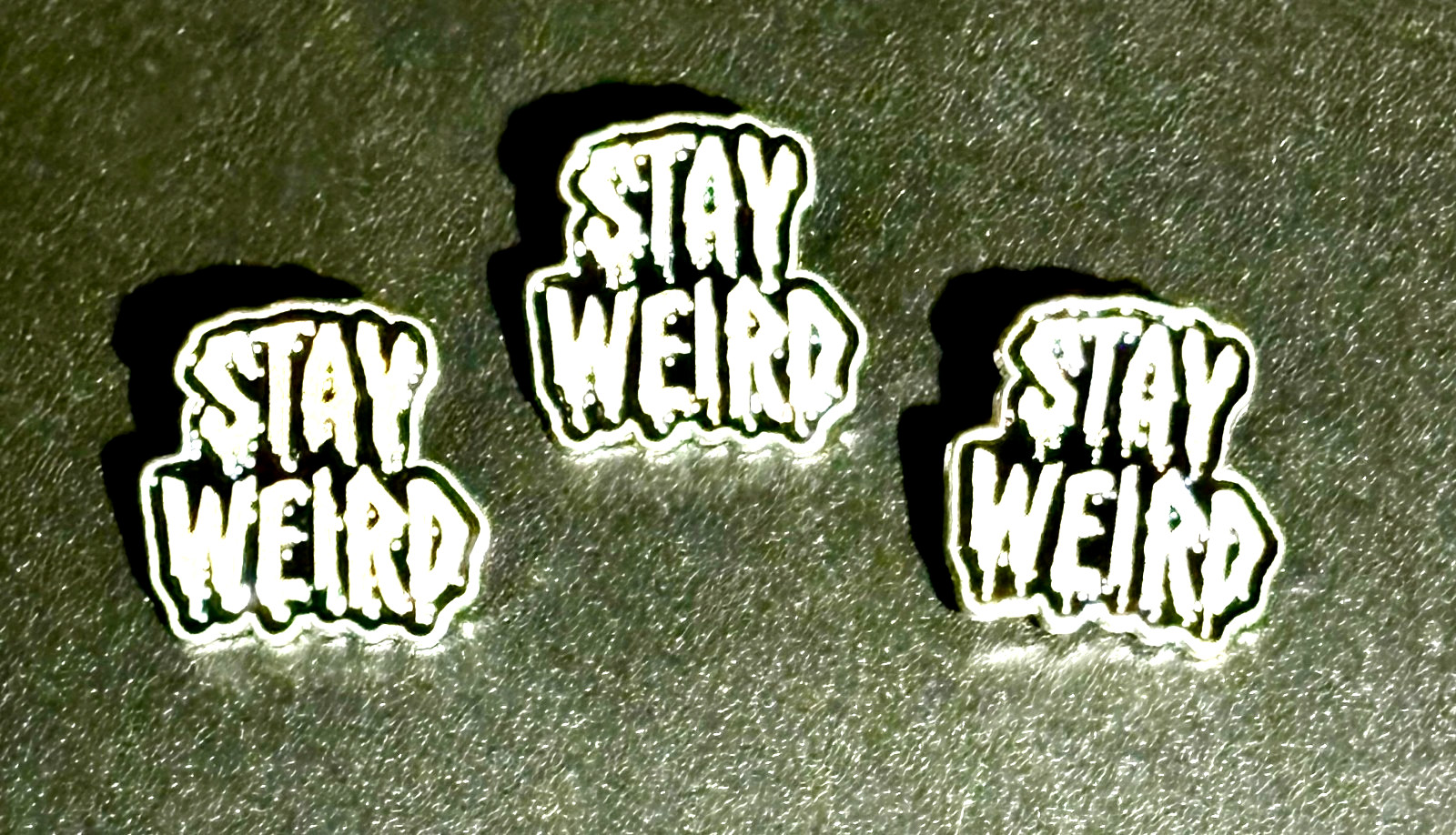 2 DAY SALE ⭐ LOT OF 3 ⭐ STAY WEIRD WIERD SILVER METAL ENAMEL LAPEL BROOCH PINS