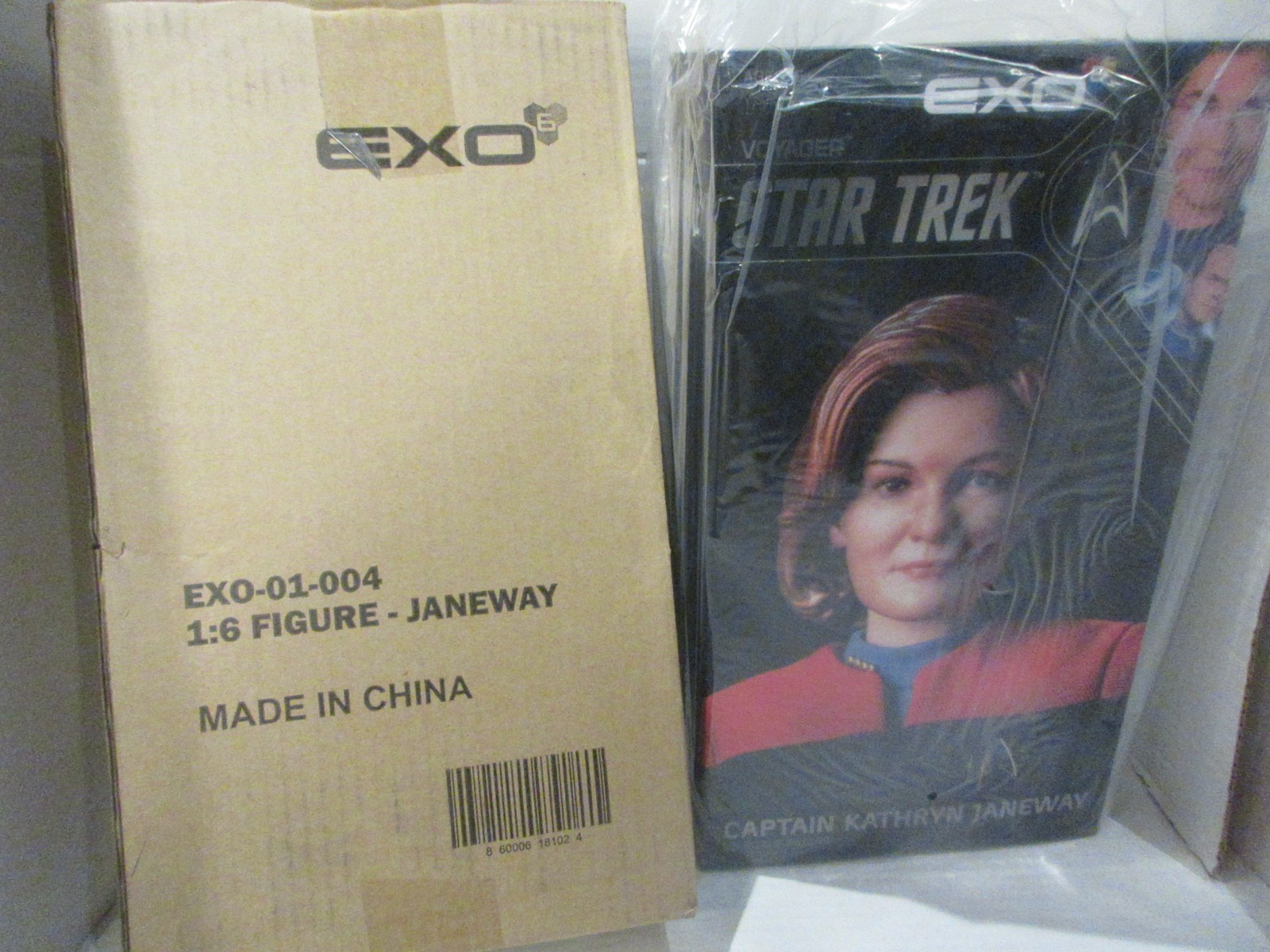EXO-6 Star Trek Voyager Captain Kathryn Janeway 1/6 Scale Mulgrew $269