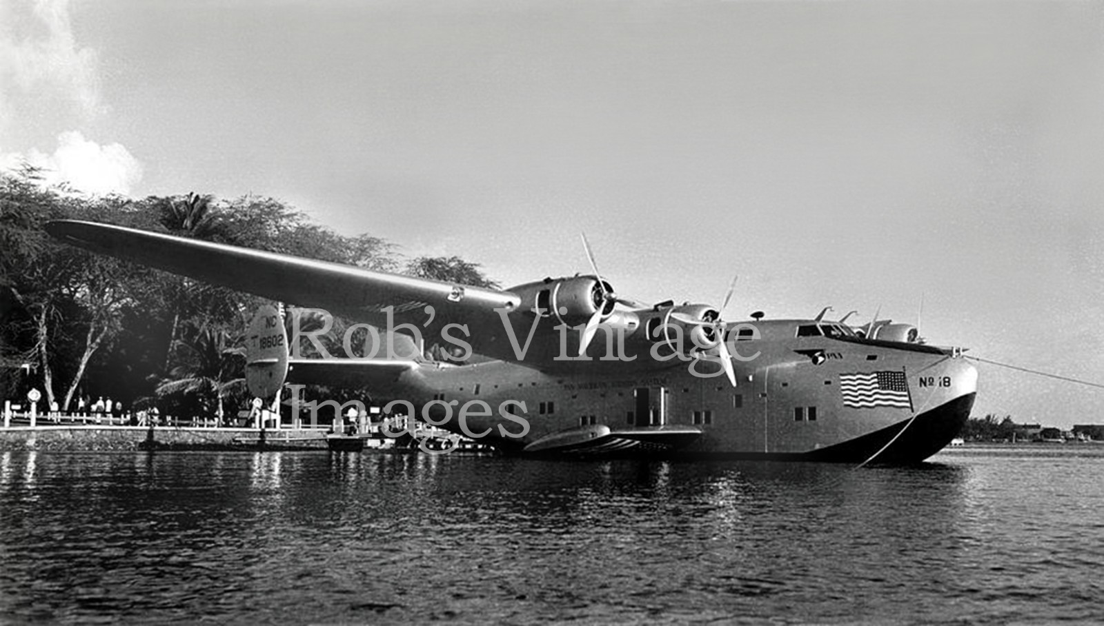 Pan Am Clipper photo B-314 Airplane Flying Boat Boeing Clipper 2 18602