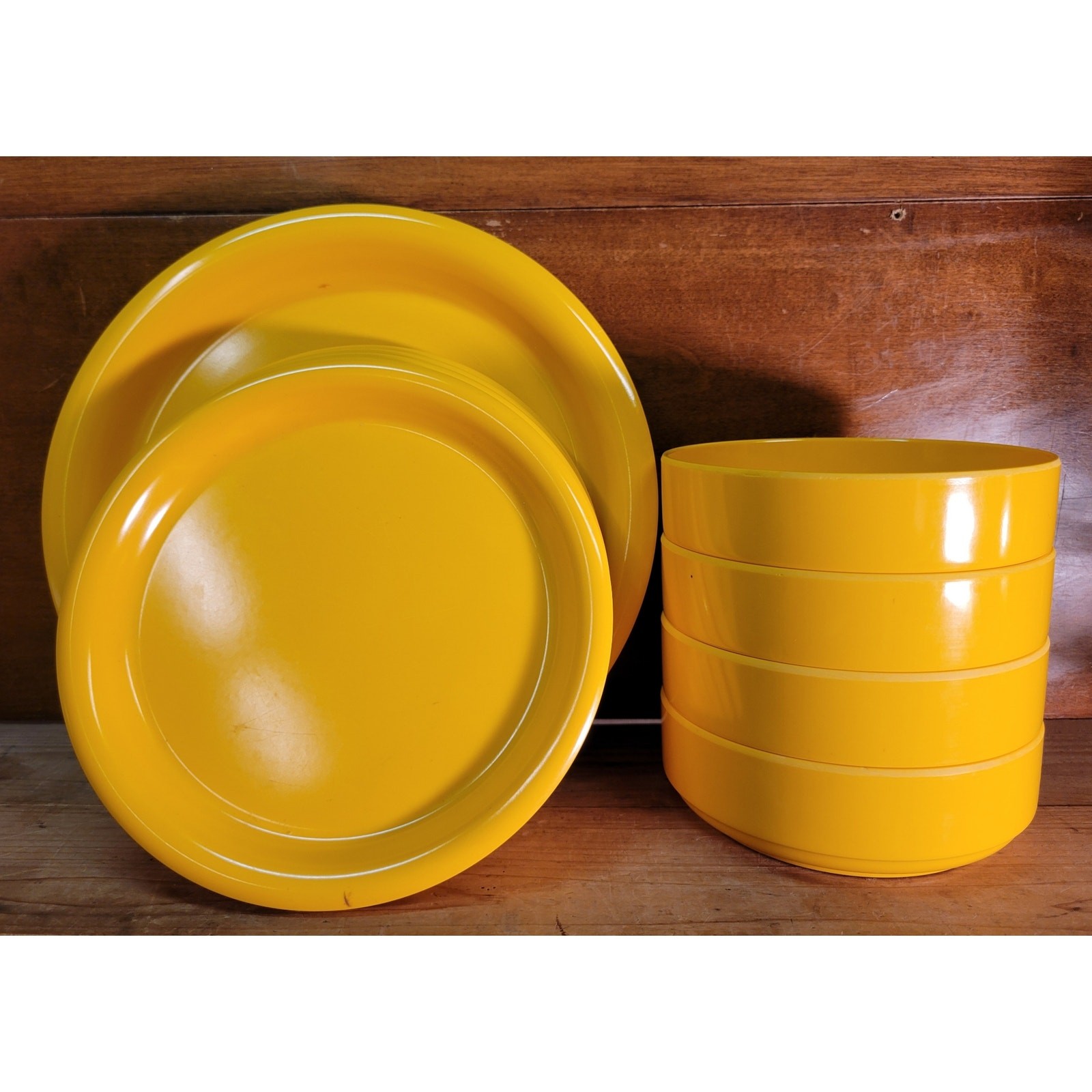 Vintage Ingrid LTD. Chicago - Yellow Melamine 11 Piece, 3 Plate, 4 Bowl, 4 salad