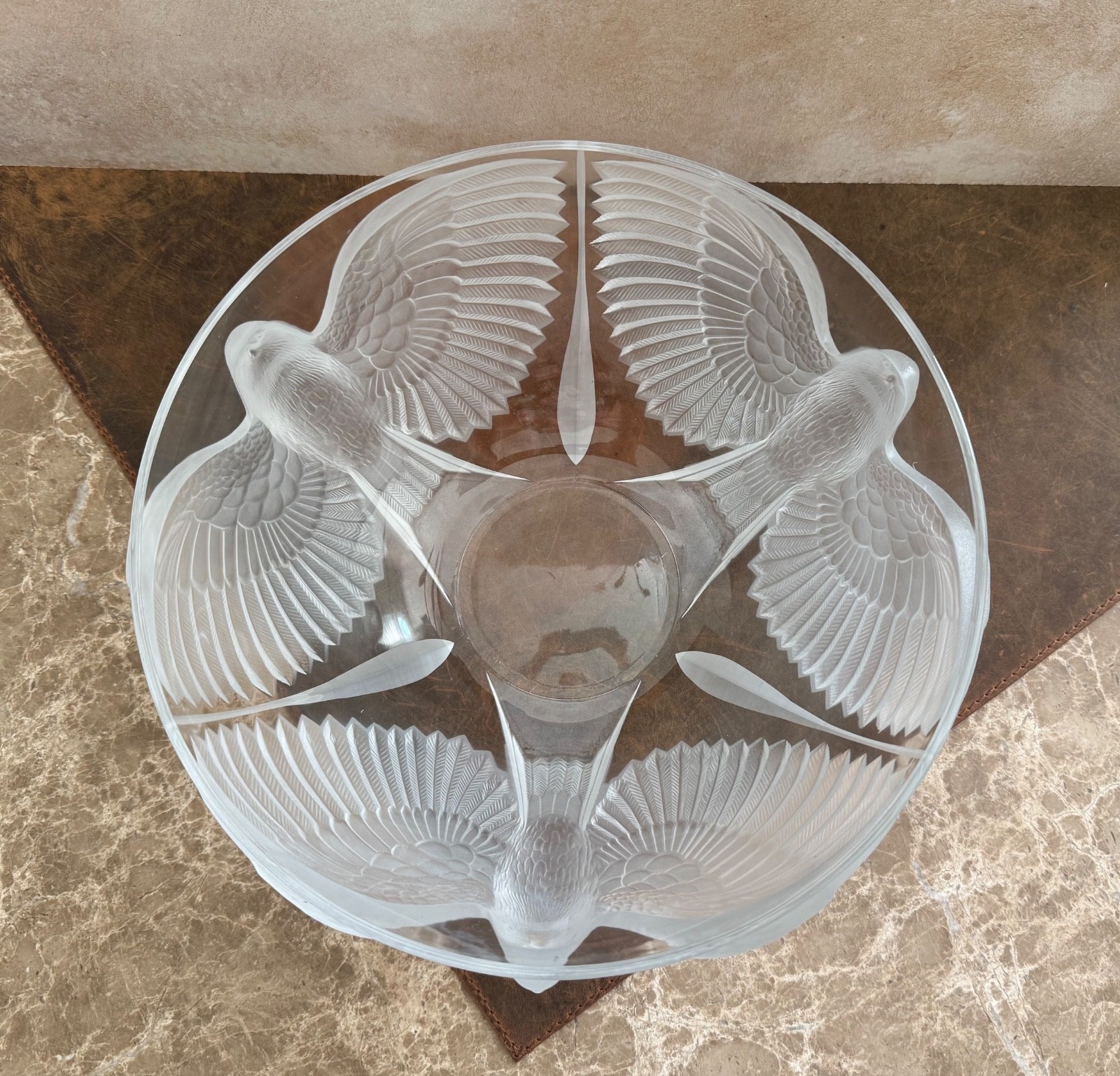 VINTAGE J G DURAND FOR CRISTAL D'ARQUES FROSTED 3 RAISED DOVES BOWL 10”