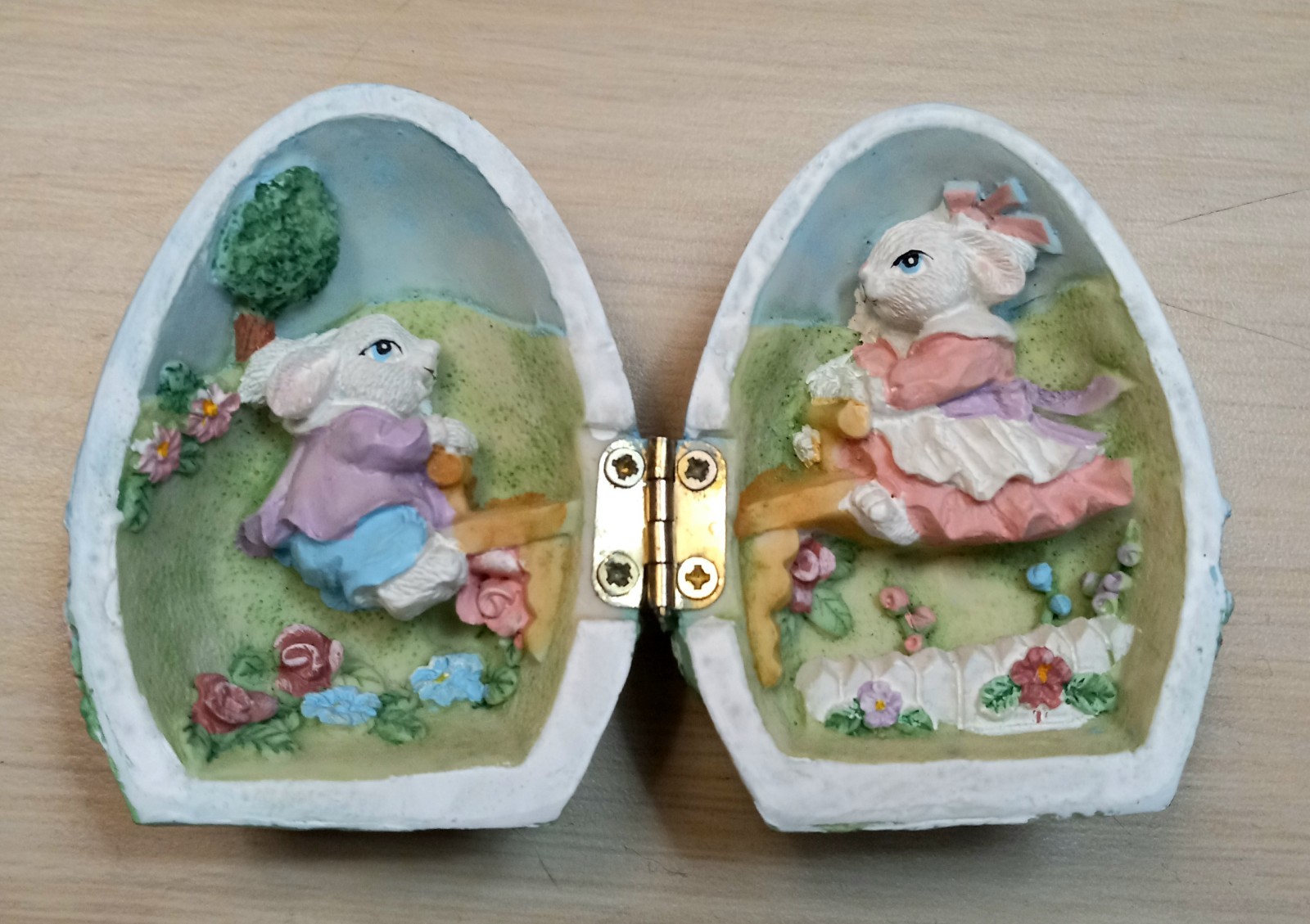 Decorative Easter Egg Hinged 2.5\ Decorative Easter Egg Hinged 2.5\