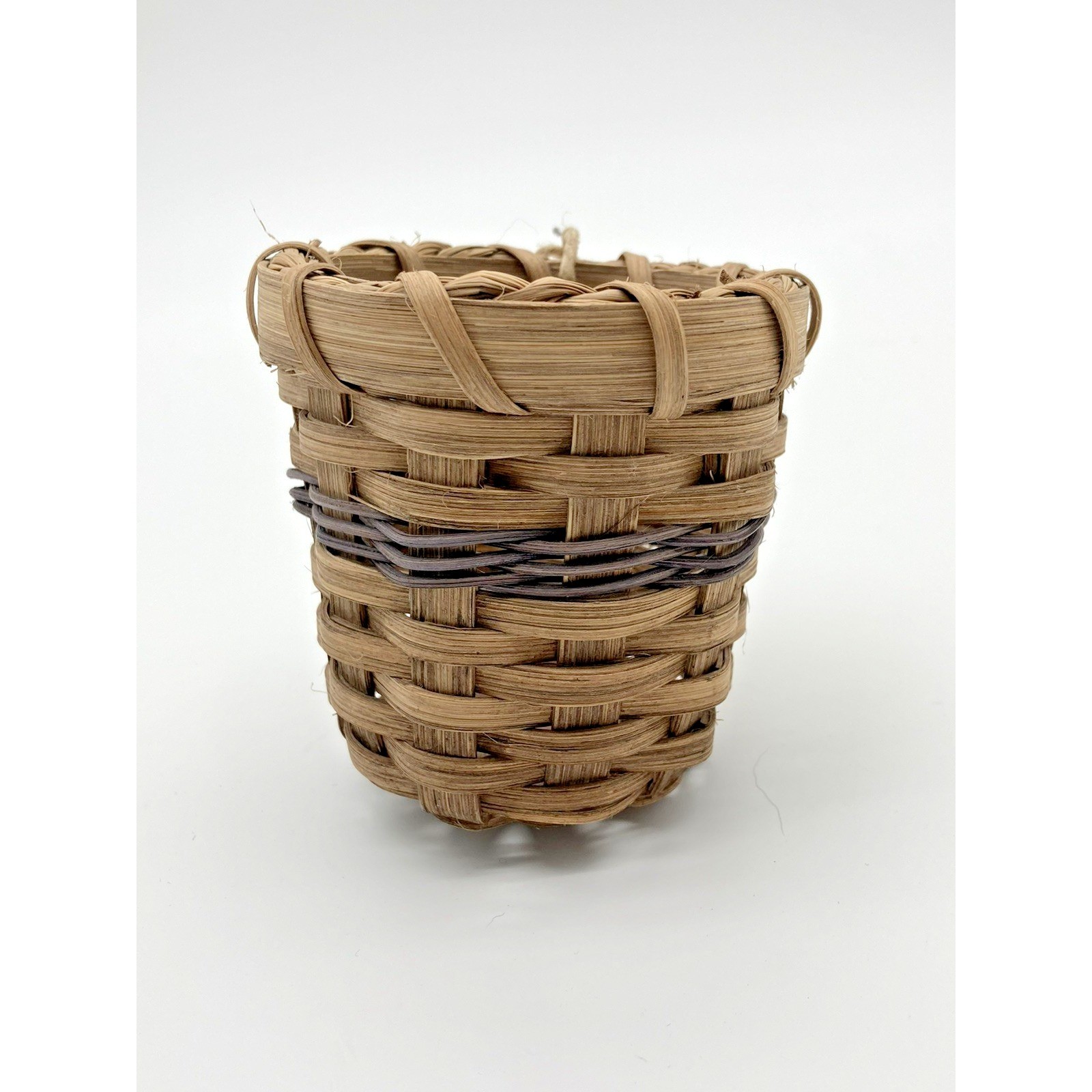 Amish Handmade Woven Mini Basket Ornament 4\