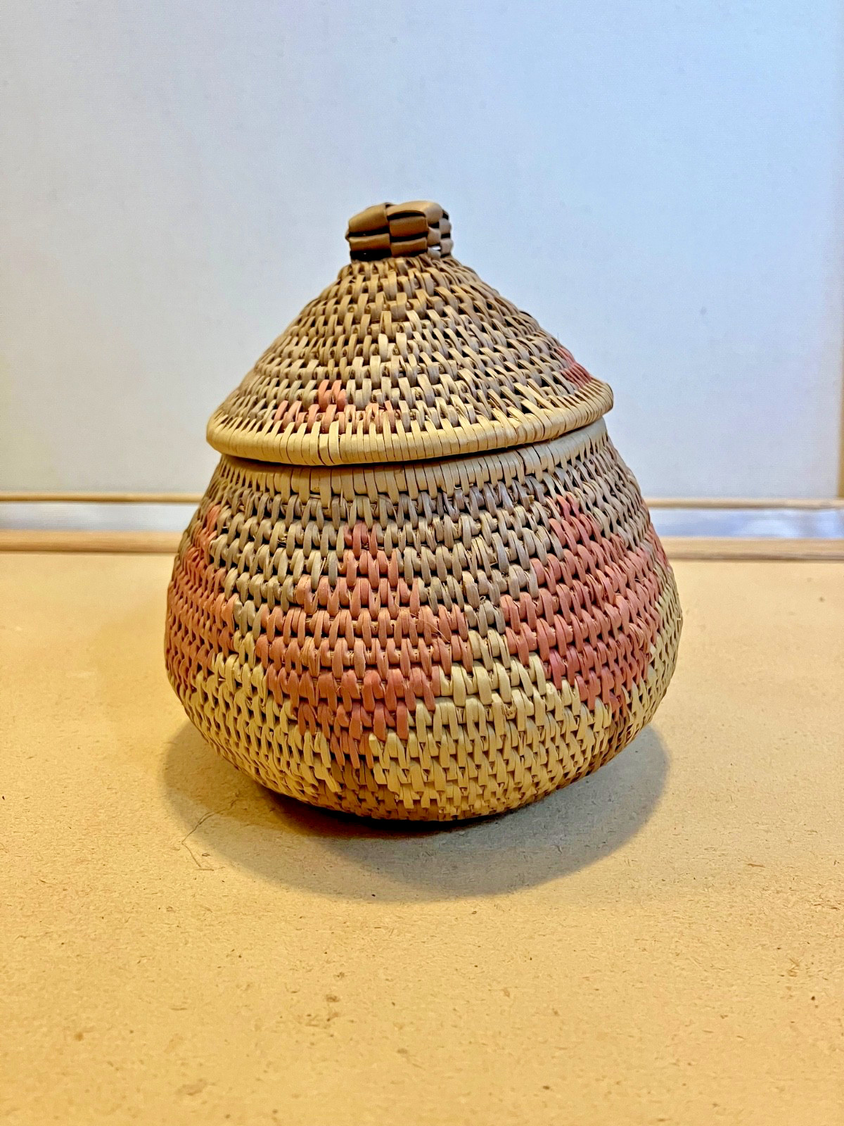 Antique Makah Native American Lidded Basket Pacific Northwest Woven Cedar Grass