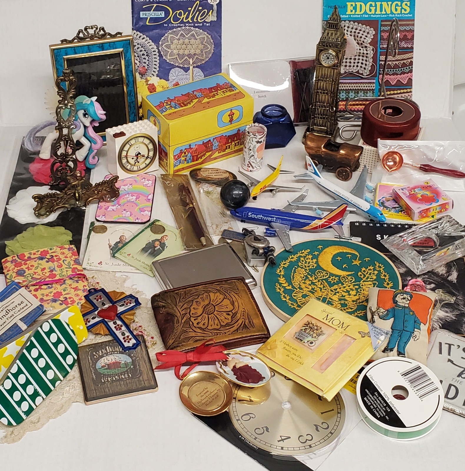 LARGE LOT- Vintage Collectibles-Junk Drawer Clean-Out-Vintage Gifts-Curios