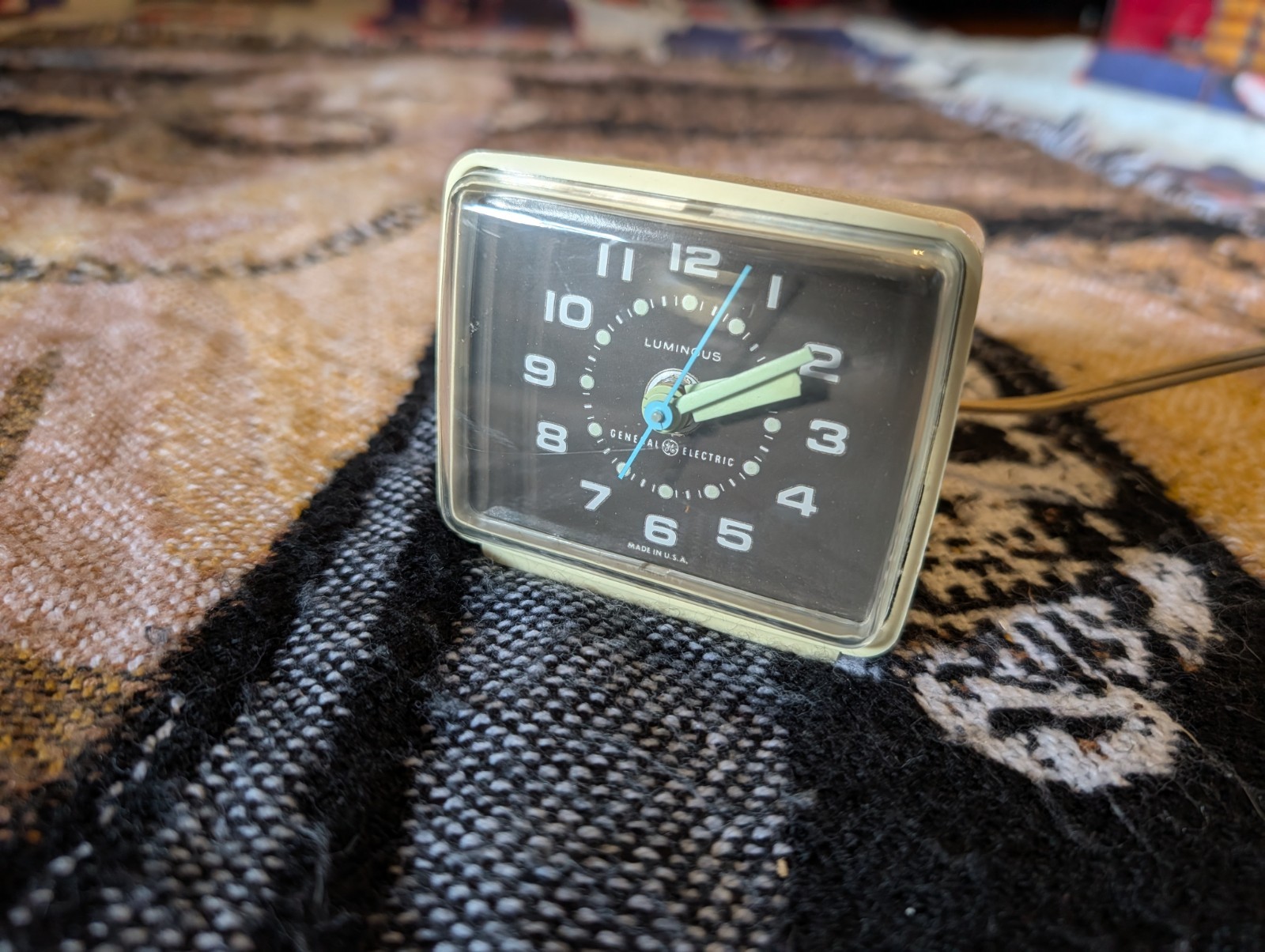 Vintage Luminous General Electric Clock Tested Made in USA