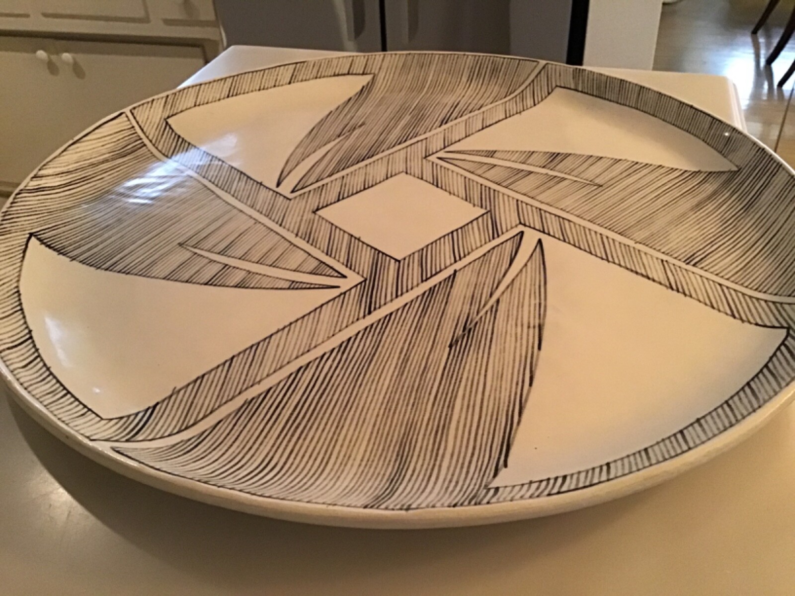 Vintage XL Hotsherds Pottery Platter N American SW Anasazi Design Santa Fe NM