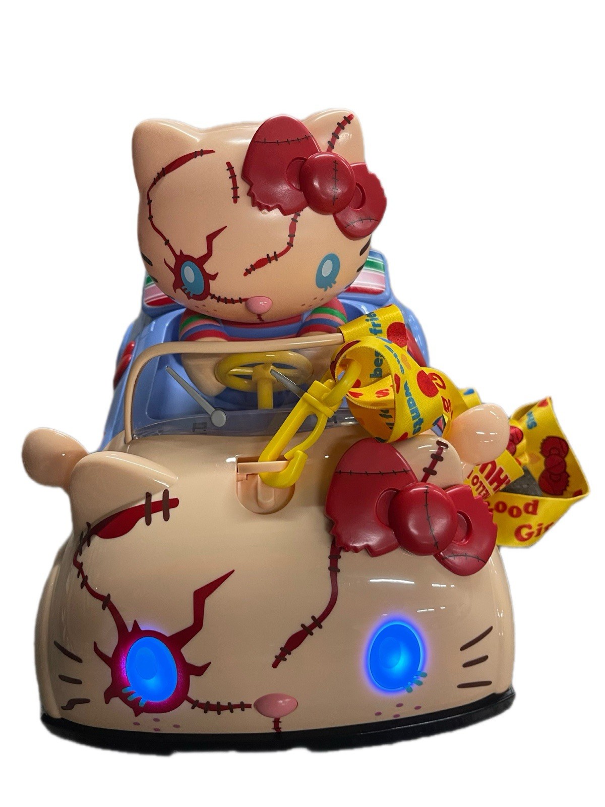 Universal Studios HELLO KITTY CHUCKY Popcorn Bucket Halloween Horror Nights HHN