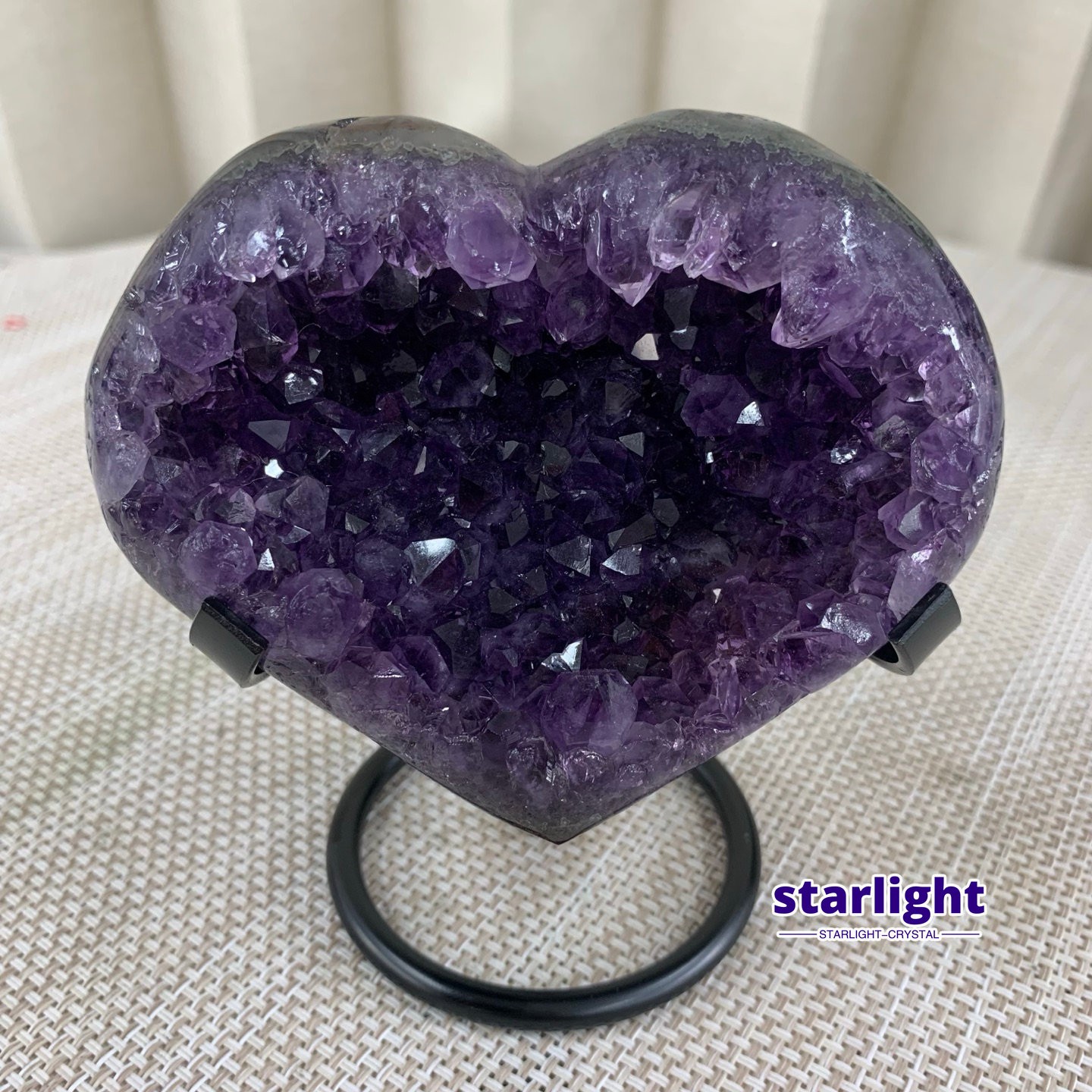 360G Natural Brazilian amethyst hand cut heart-shaped decoratio