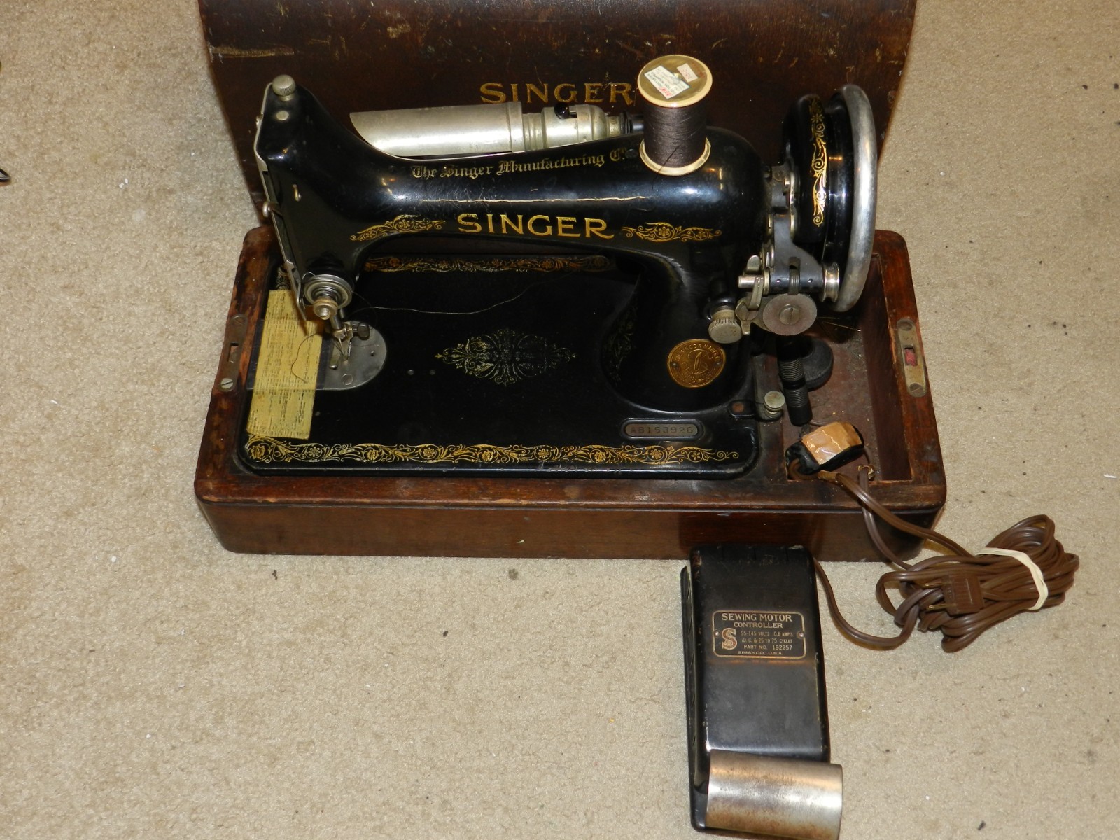 1926 Singer Model 99 Sewing Machine Bentwood Case #AB153926 WORKS