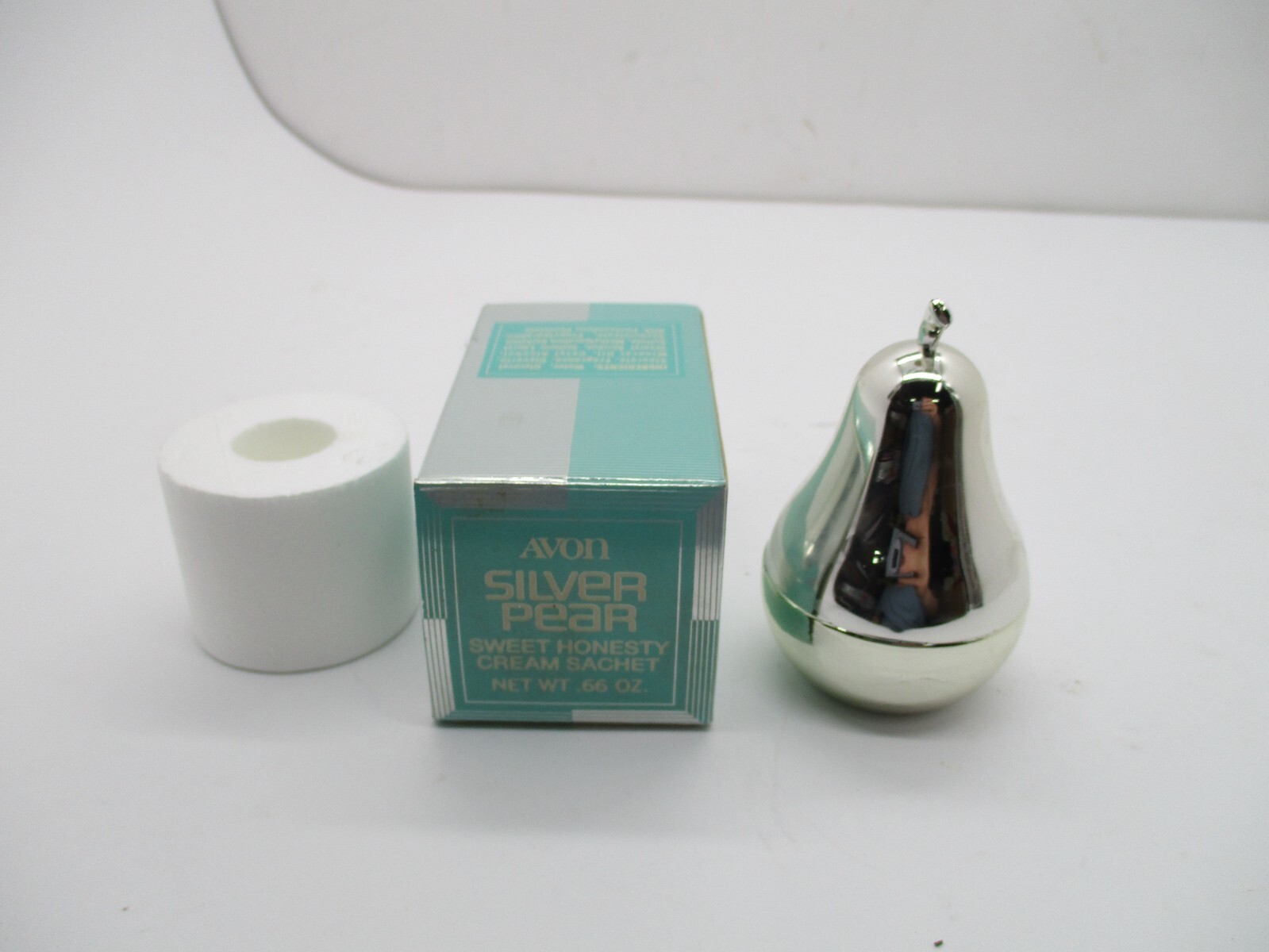 Vintage 1977 Avon \