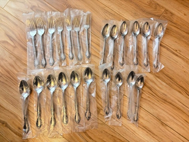 NEW Lot of 23 Hampton Court Stainless Flatware Silverware Japan Forks Spoons