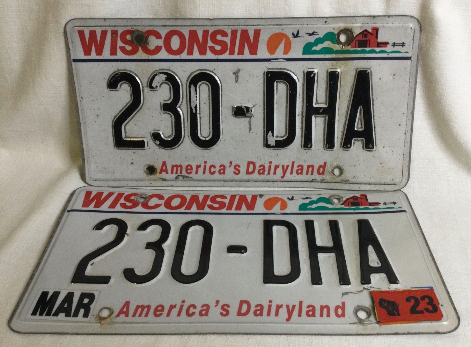2023 Wisconsin License Plates (Pair) 230 - DHA .... Expired / Crafts / Collector