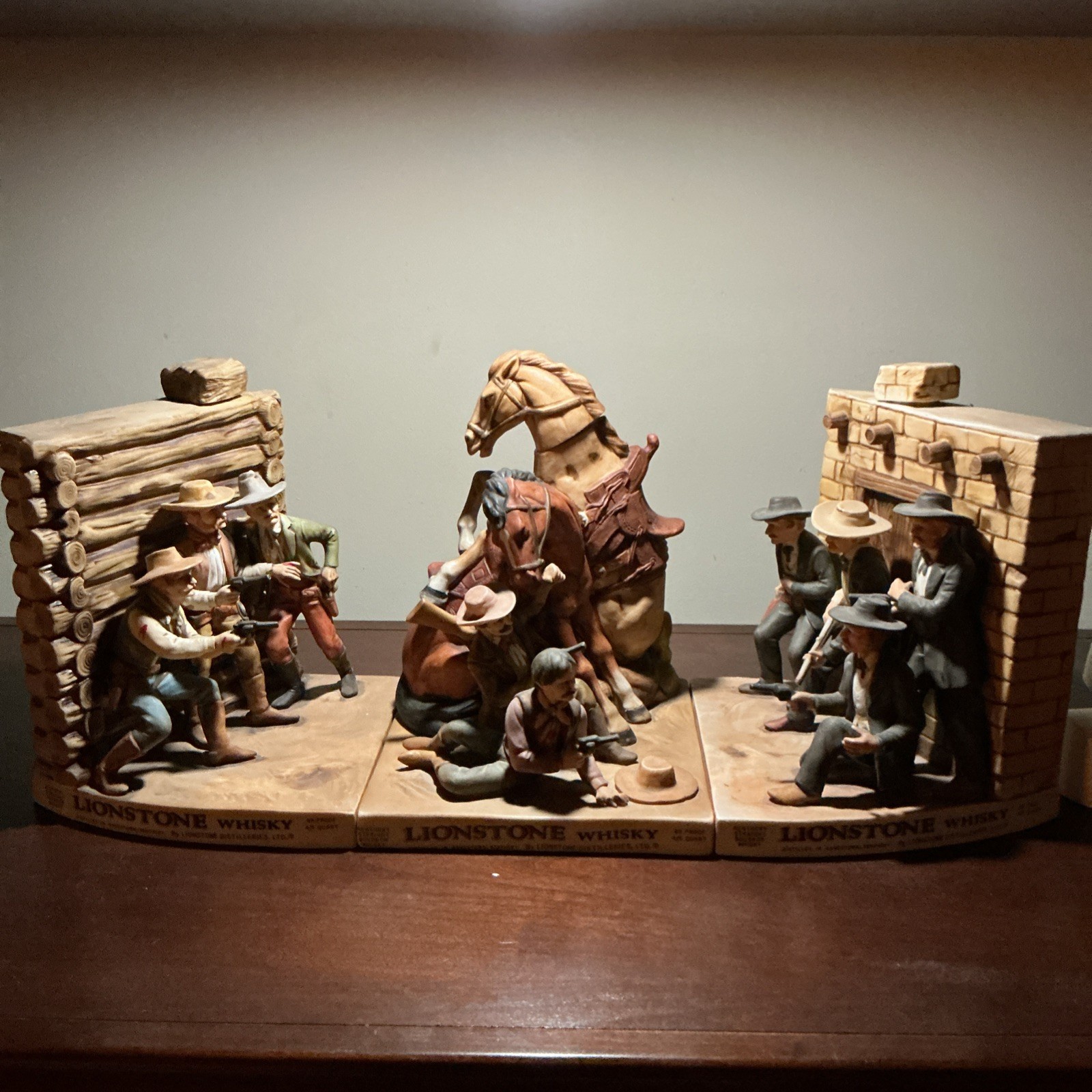 Rare Lionstone Shoot Out At The OK Corral Decanter 3 Piece set