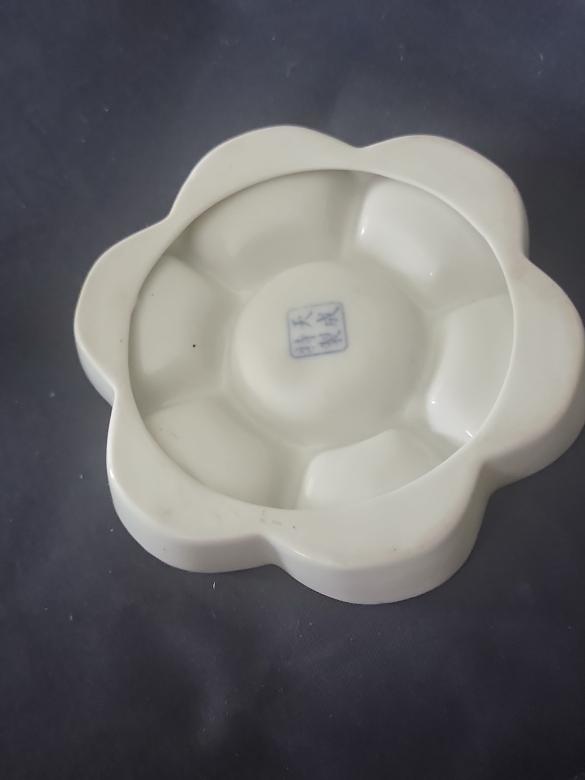 Vintage Porcelain Painters Pallet Vintage Porcelain Painters Pallet