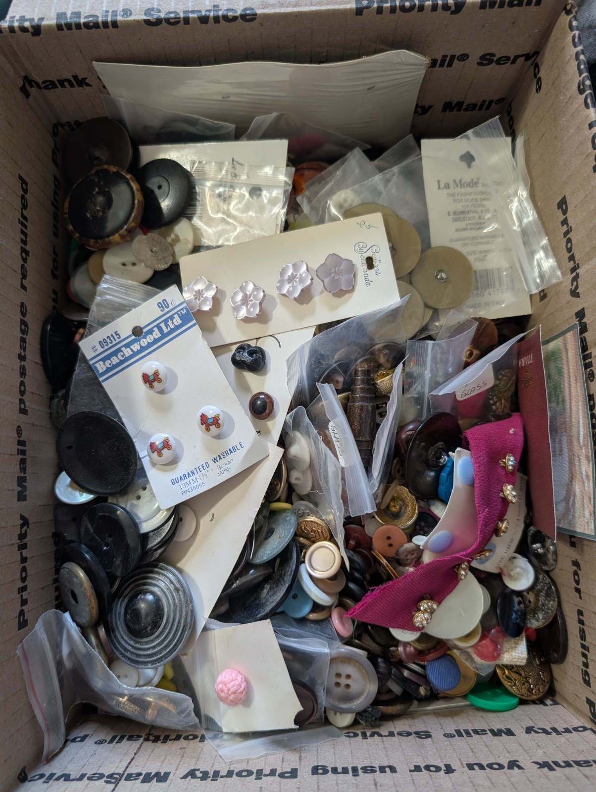 9lb Button Lot Mostly Vintage Great Variety