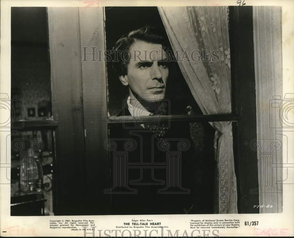 1961 Press Photo Laurence Payne In a Scene From Horror Film The Tell-Tale Heart 1961 Press Photo Laurence Payne In a Scene From Horror Film The Tell-Tale Heart